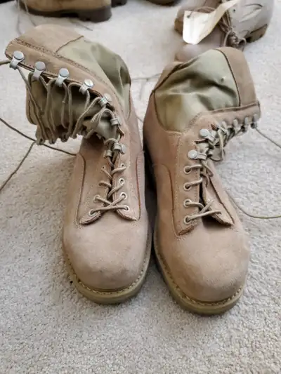Safety tan boots.  Size 7.5 ish, View more