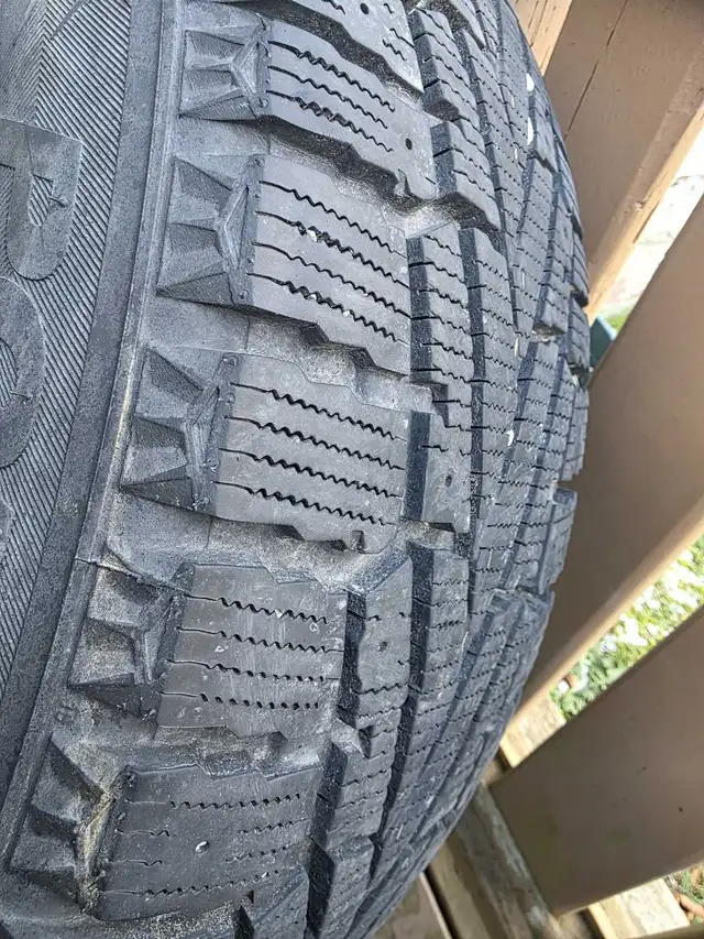 Winter tire 2pcs  225/65/R17 in Tires & Rims in Yarmouth - Image 4