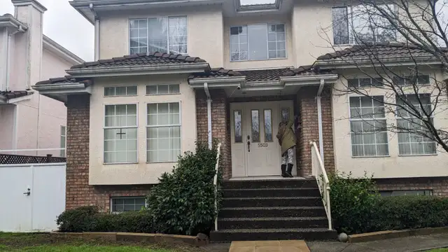 1br - Furnished Room with utilities included (East Vancouver) in Room Rentals & Roommates in Vancouver - Image 4