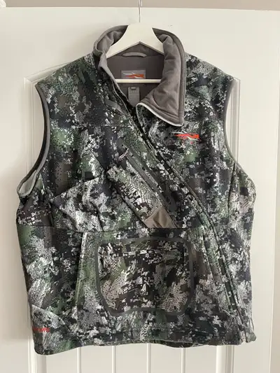 Sitka Fanatic Camo Hunting Vest Large , View more