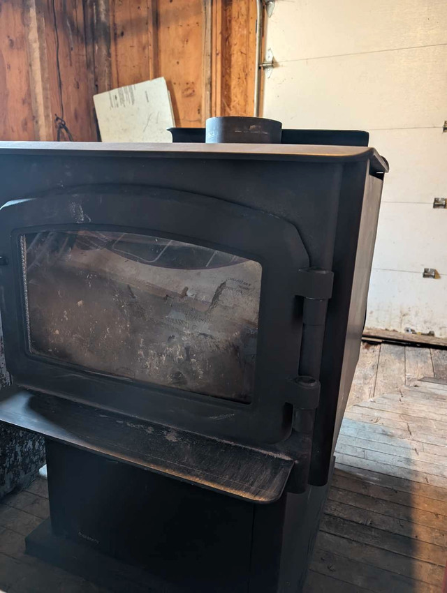 Wood Stove (poele a Bois) dans Foyers & bois de Chauffage  à Ouest de l’Île