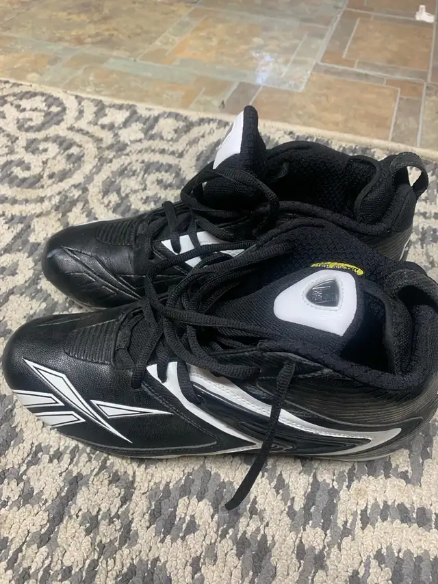 Football Cleats in Football in Saskatoon - Image 2