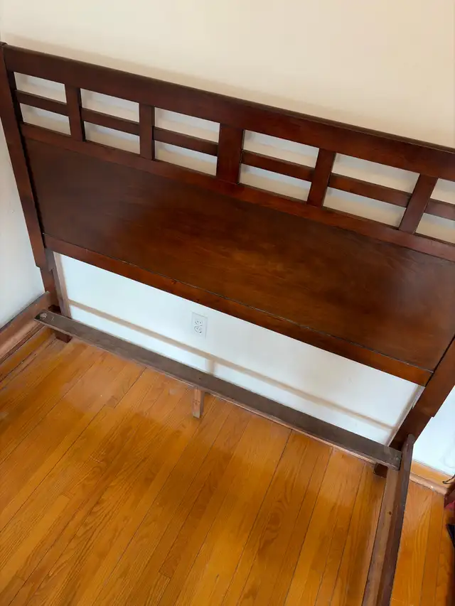 Queen Bed Frame + Matress in Beds & Mattresses in Mississauga / Peel Region - Image 6