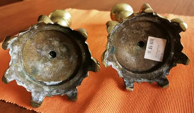 Pair of Vintage Brass Candlesticks in Arts & Collectibles in City of Toronto - Image 3