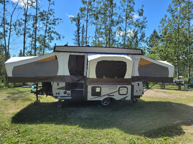 2018 Forest River Rockwood Freedom Tent Trailer in Travel Trailers & Campers in Calgary - Image 2