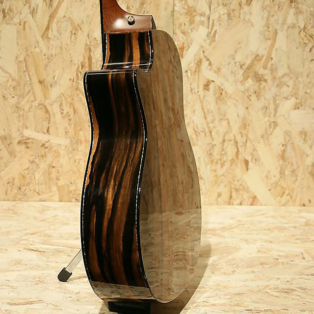 Taylor PS14ce 12-Fret LTD Sinker Redwood/African Ebony $8,200 in Guitars in Burnaby/New Westminster - Image 4