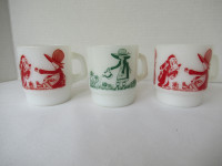 1970's Termocrisa Holly Hobbie 'Design' Milk Glass Mugs