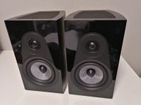 Soundstage Atmosphere B2 Bookshelf Speakers