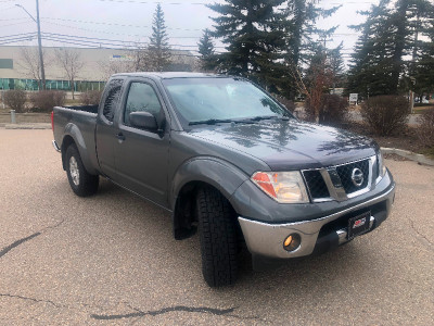 Nissan Frontier 4x4 Extra cab very fuel efficient