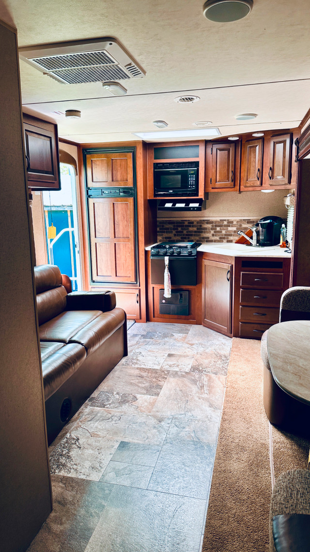 2015 JAY FLIGHT 26RKS in Travel Trailers & Campers in Belleville - Image 4