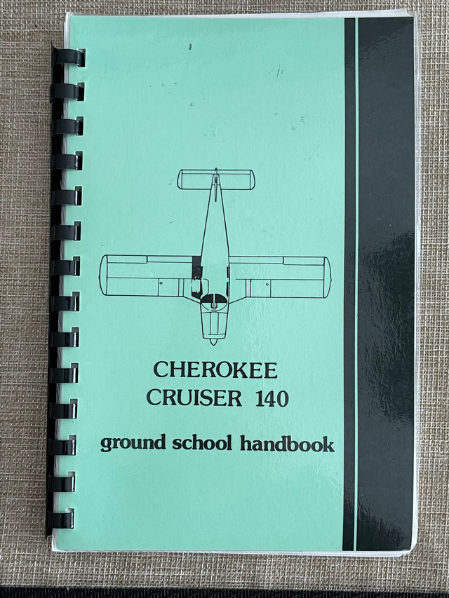 Piper Cherokee 140 POH & Pilot’s Guide dans Autre  à Trois-Rivières - Image 2