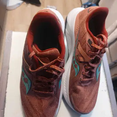 New pair nice womans sneakers size 8 Extra wide , View more