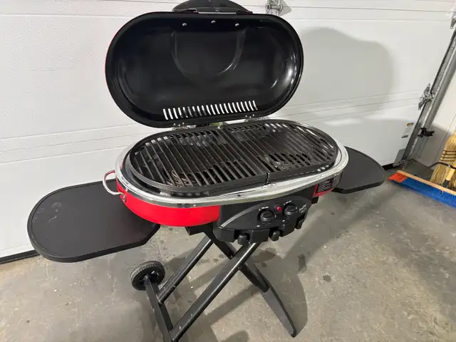 BBQ/poêle portatif in BBQs & Outdoor Cooking in Longueuil / South Shore - Image 4