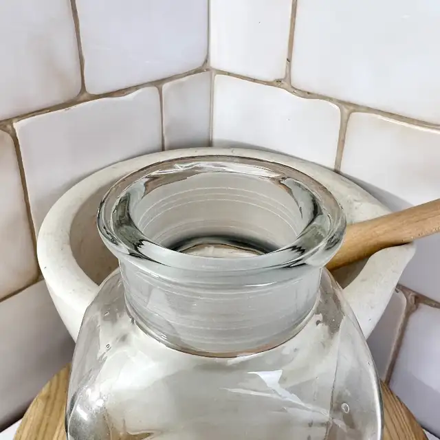 Vintage Apothecary Glass Jar Candy Drug Pharmacy Medicine in Home Décor & Accents in Markham / York Region - Image 4