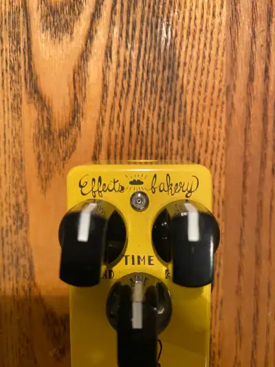 Another little treat from the bakery A delay that delivers a range of subtle touches to spaced out d...