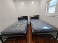Rent Single-Bed in Furnished bedroom for females - Mississaug