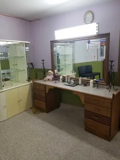 Four mirrors in  excellent condition, View more