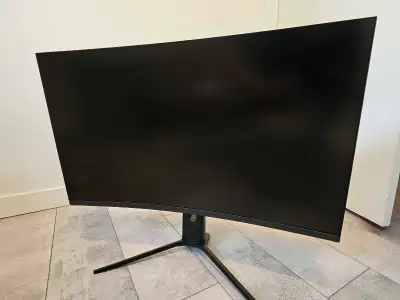 Selling lightly used Gaming / Computer Monitor, works great, from smoke free, pet free house Model:...
