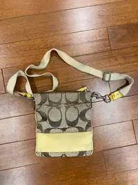Coach woman’s handbag