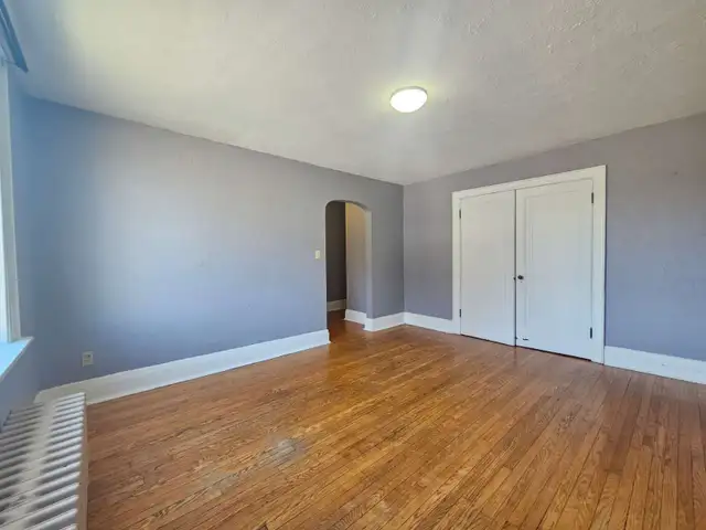close niagara college/brock university,1 apartment(2 Bedrooms)