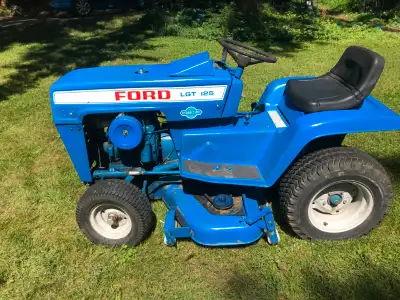 Wonderful Ford LGT125 garden tractor in excellent condition and totally OEM. The Kohler runs excelle...