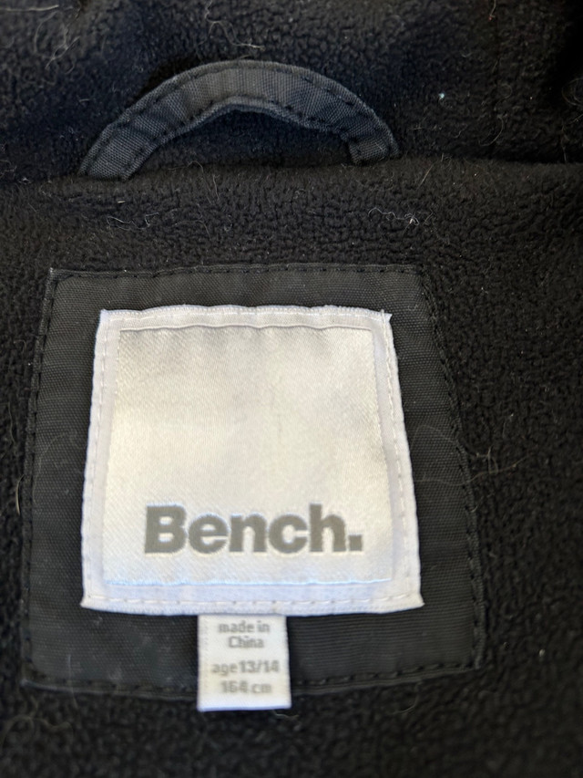 Youth jacket Bench brand size 13/14 dans Enfants et jeunesse  à Charlottetown - Image 3