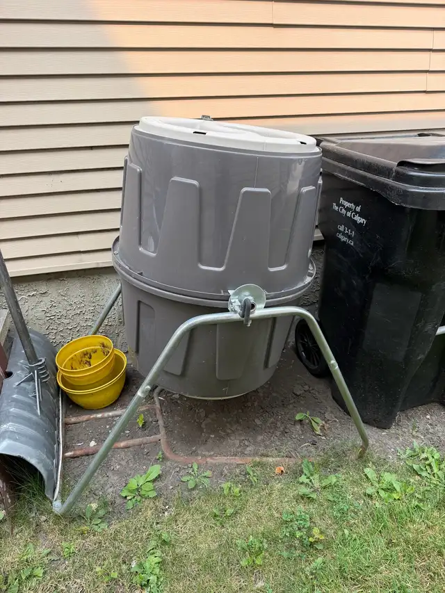 rotating compost bin 