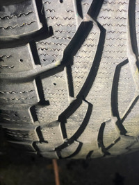 225 65 R17 winter tire 