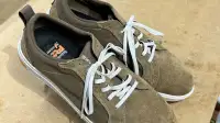 Steel toe safety shoe