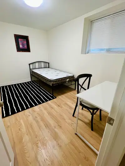 Room for rent - Available now