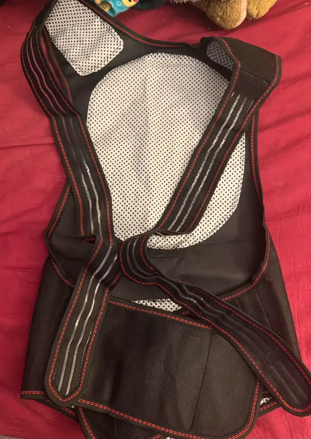 Back Brace. in Health & Special Needs in Ottawa - Image 2
