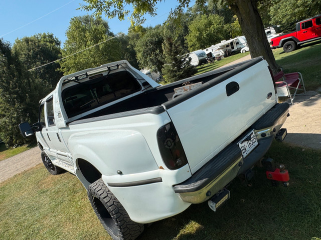 2004 FORD F-350 SUPERDUTY DUALLY 4X4  in Cars & Trucks in Hamilton - Image 4