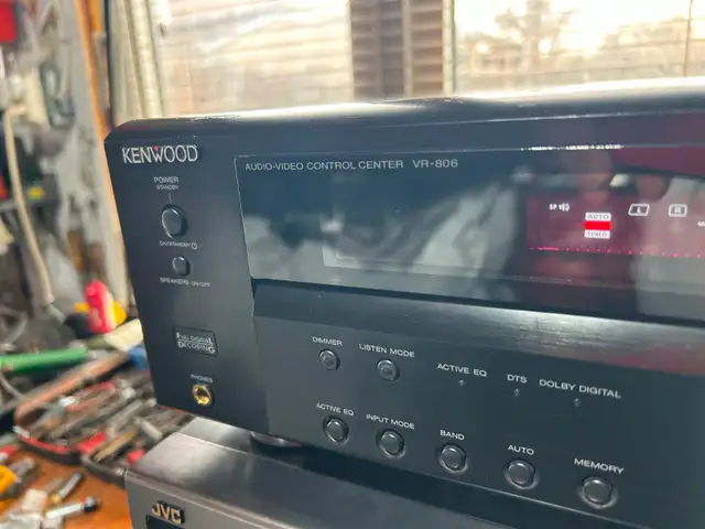 Vintage Kenwood VR-806 home theatre receiver in Stereo Systems & Home Theatre in Mississauga / Peel Region - Image 4