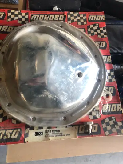 Vintage’NOS’ Moroso chrome rear end cover from the 70’s-80’s in the original packaging, the pictures...