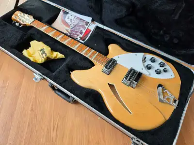 Rickenbacker 360 USA, View more