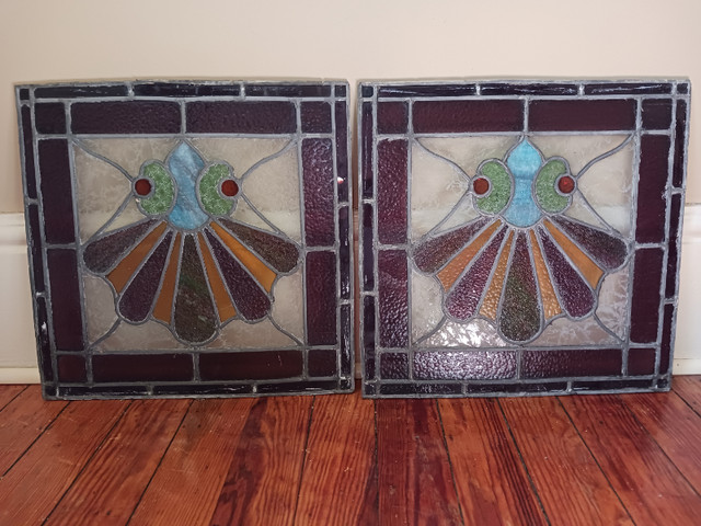 2 Antique Stain Glass Panels in Arts & Collectibles in Stratford - Image 2
