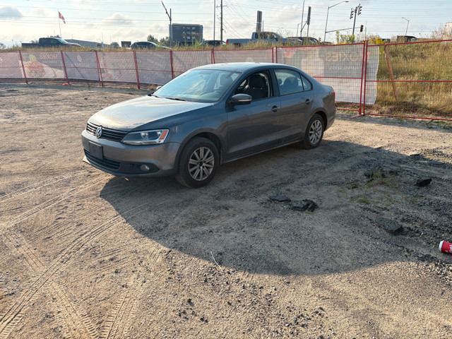 2013 standard Jetta 167km best offer in Cars & Trucks in Sudbury - Image 2