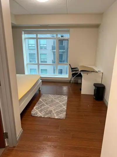 Laurier/Waterloo Summer Sublet