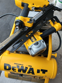 Dewalt Air comperssor with 2 nailers 