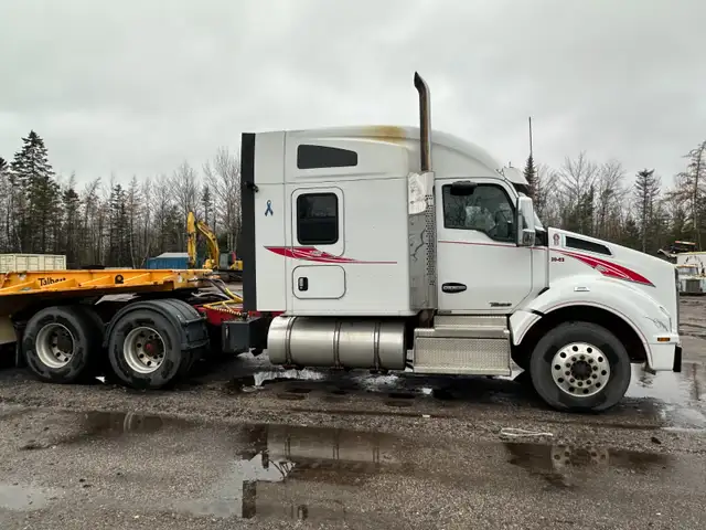 2020 KENWORTH T880 – PACCAR X15 – 510 HP – 18 SPEED in Heavy Trucks in City of Toronto - Image 6