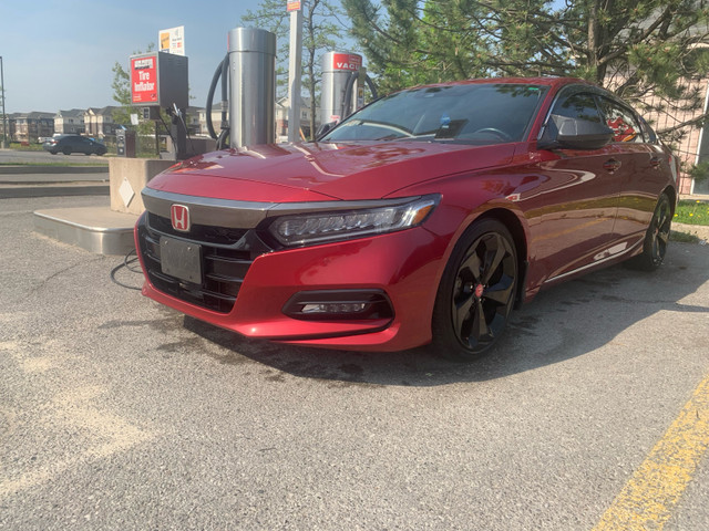 Selling 2019 Honda accord 2.0 touring  in Cars & Trucks in City of Toronto
