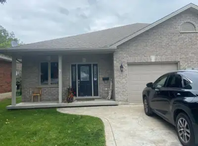 Available January 1/26, semi detached 3 bedroom and 2 full baths located in Simcoe, Ontario. Single...