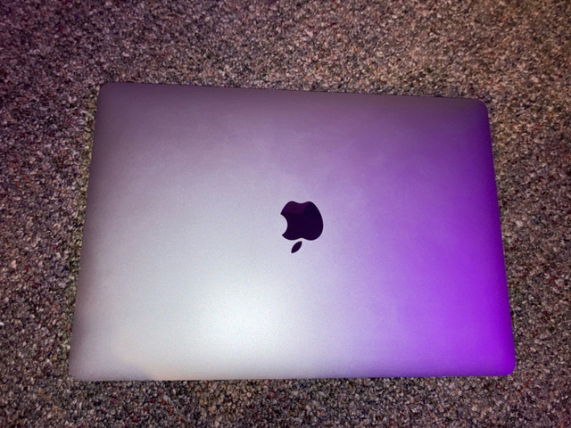 MacBook Pro 2020 Like New in Laptops in Woodstock - Image 3