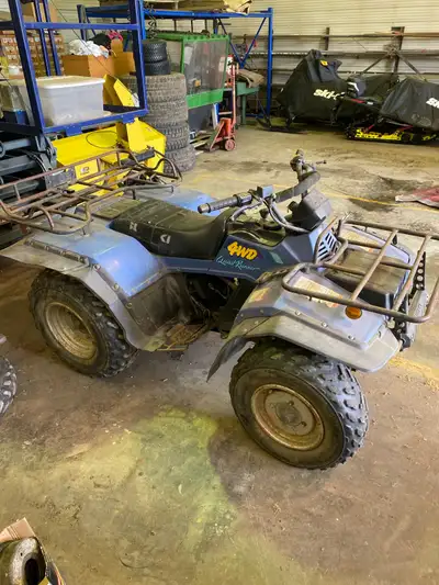 Suzuki quad runner 4wd quad 1995 Good condition 250cc engine Starts and runs good New battery Front...