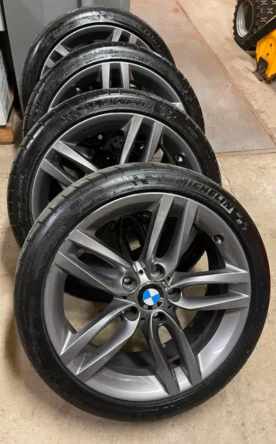 Set of 4 Genuine BMW 1 & 2 Series 18" M Sport Rims in excellent condition Style 461 for F20 and F22...