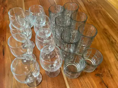 LOT DE 20 VERRES – STYLE BAR / VINTAGE – PRÊT POUR L’ÉTÉ, View more