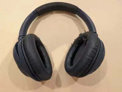 Selling a pair of well-loved Sony headphones, perfect for anyone who doesn't mind a bit of wear and...