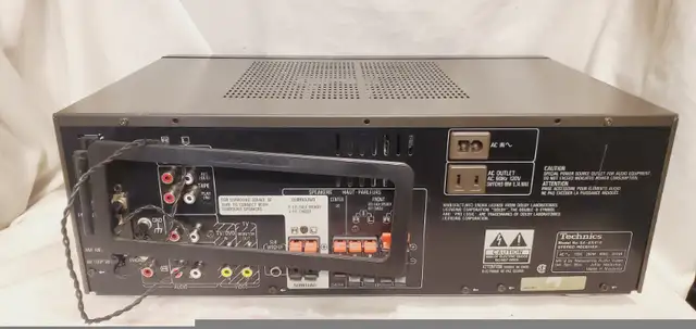 Technics SA-EX410 Stereo Receiver in Stereo Systems & Home Theatre in Mississauga / Peel Region - Image 8