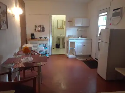 Efficiency/studio , furnished. all utilities incluid