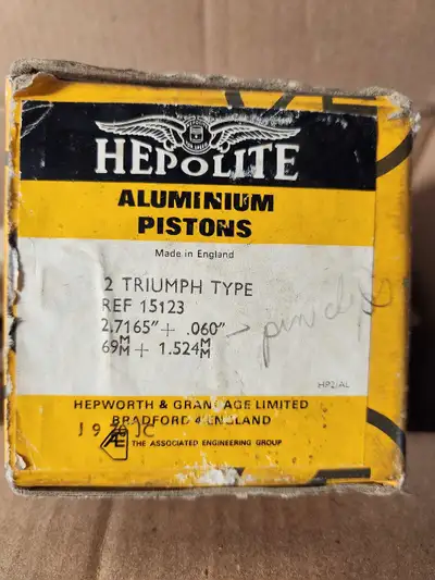This piston set includes piston rings, gudgeon pins, the circlips are missing. Suitable for fitment...